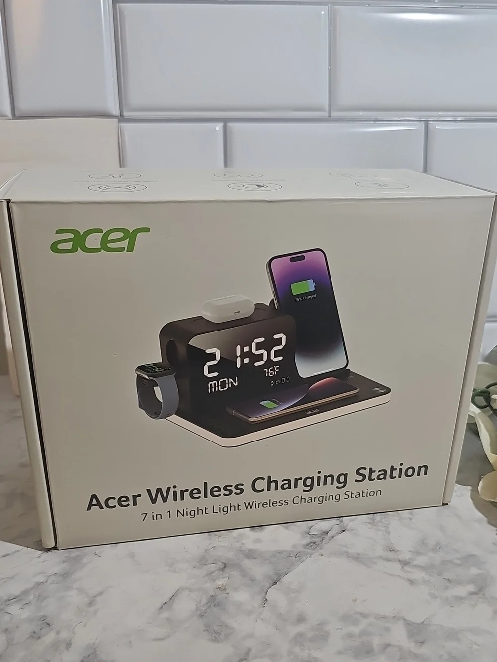 Acer 7-in-1 Wireless Charging Station in Black